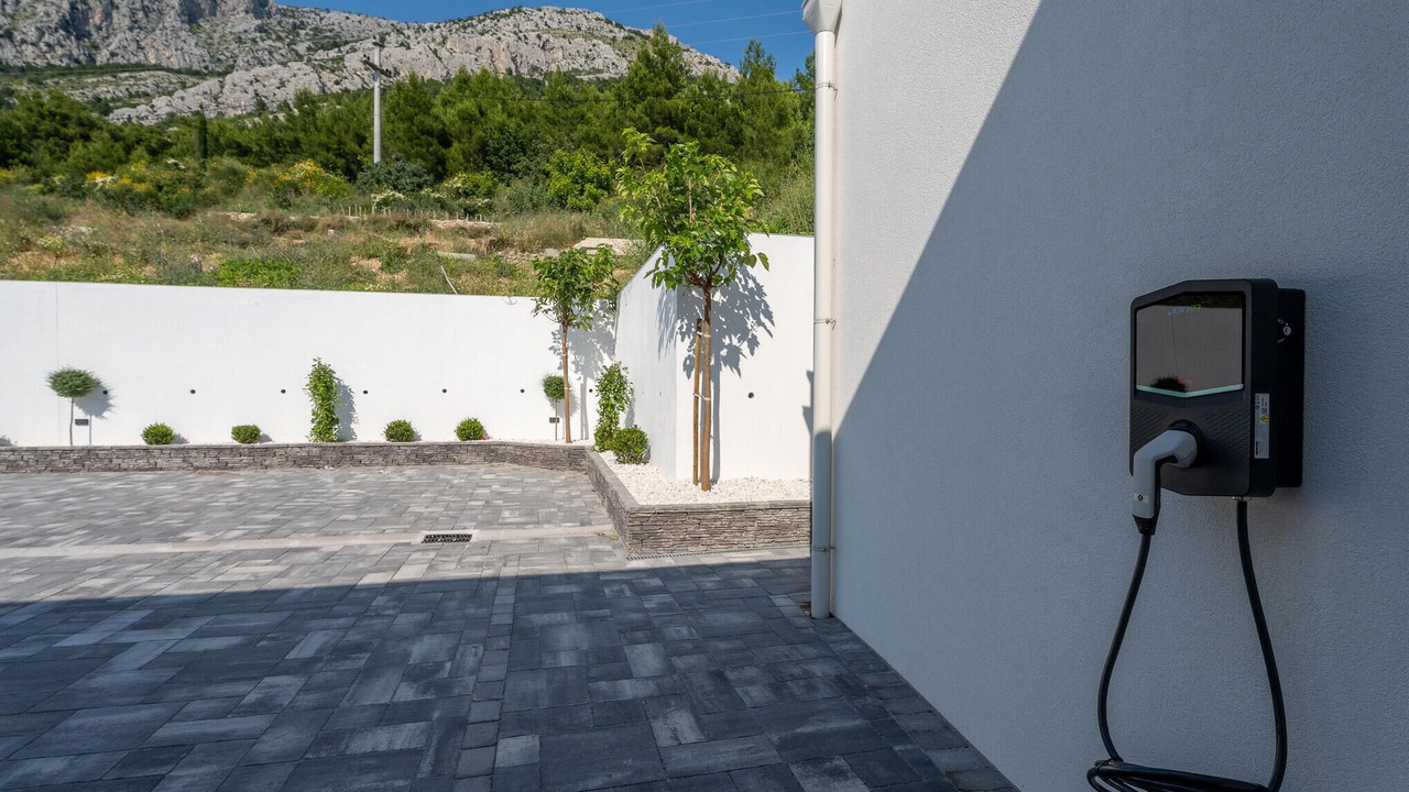 Photo of Others in Omis