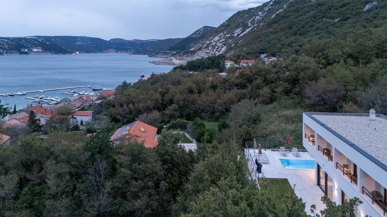 Photo of Outdoor in Bakarac