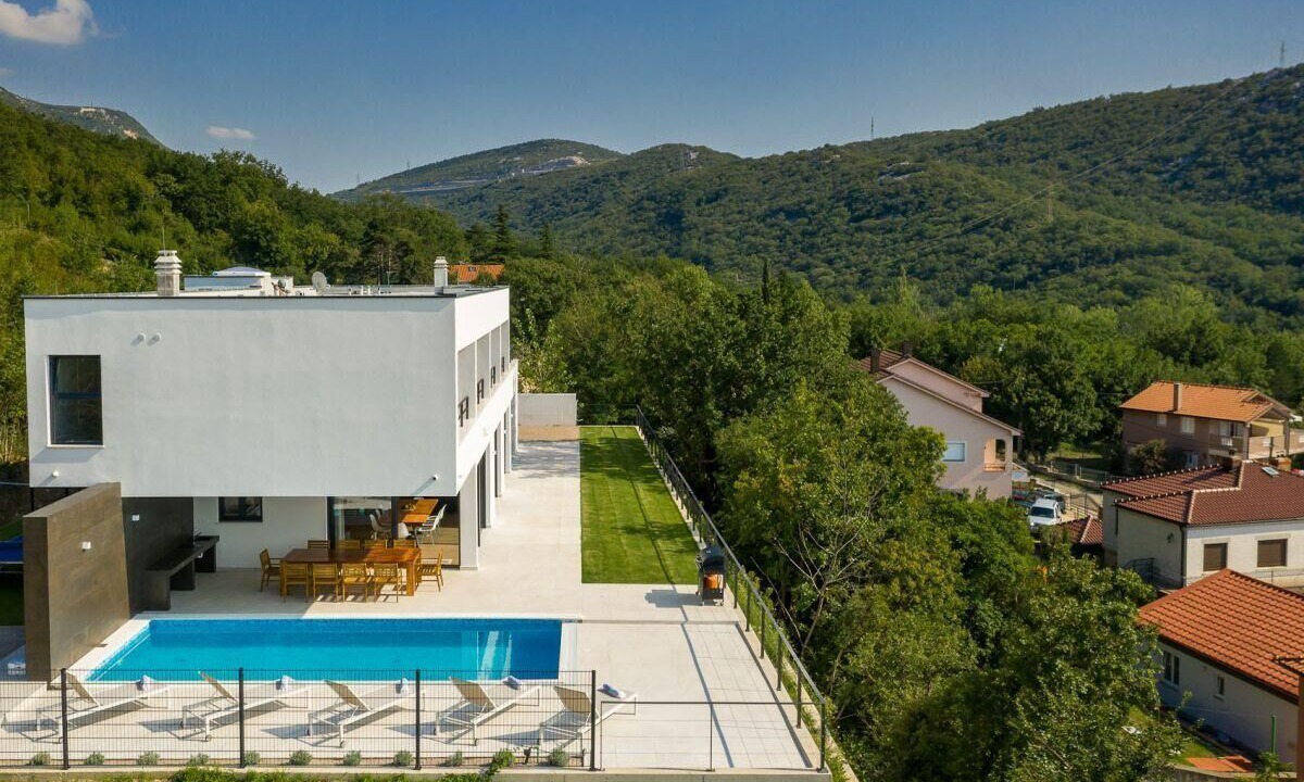 Photo of Outdoor in Bakarac