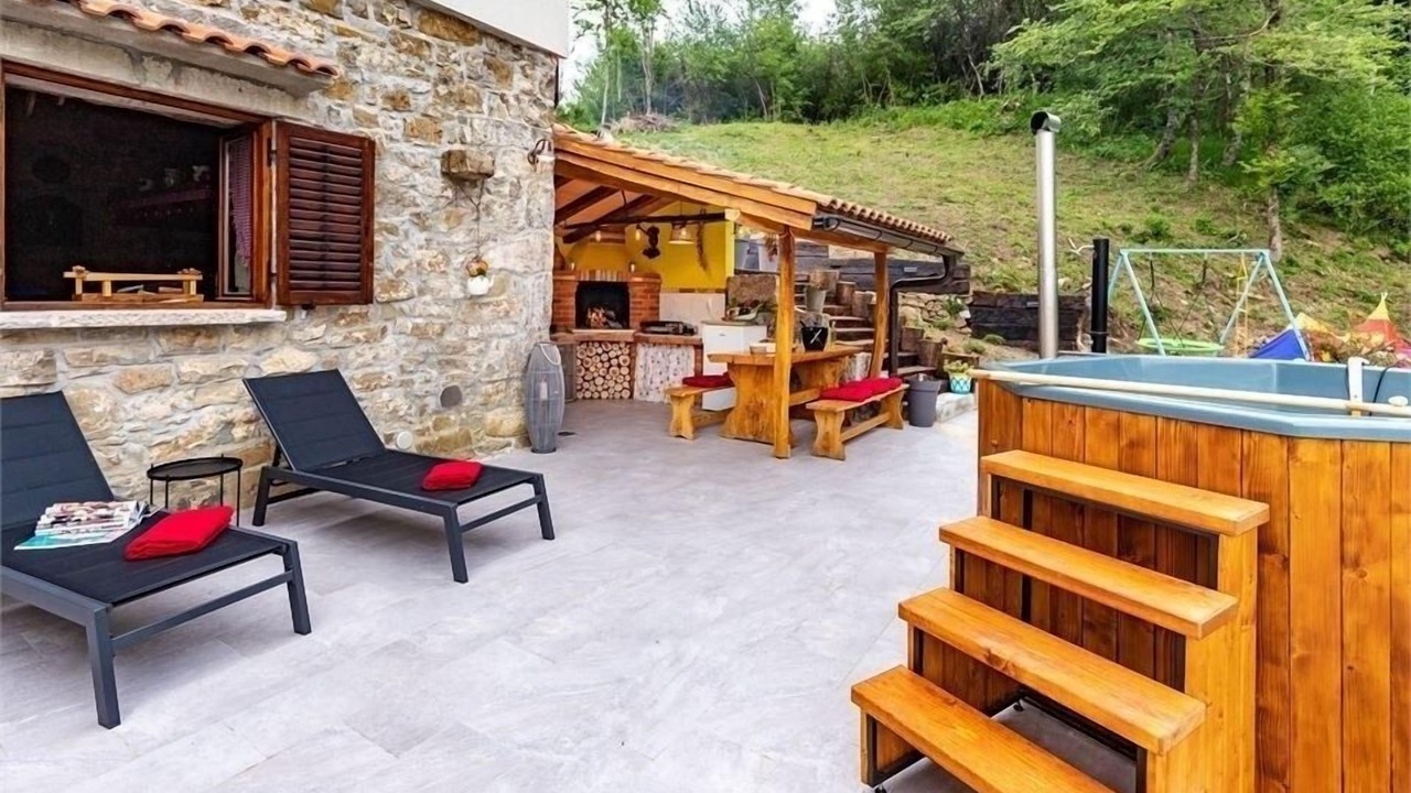 Photo of Outdoor in Lanisce