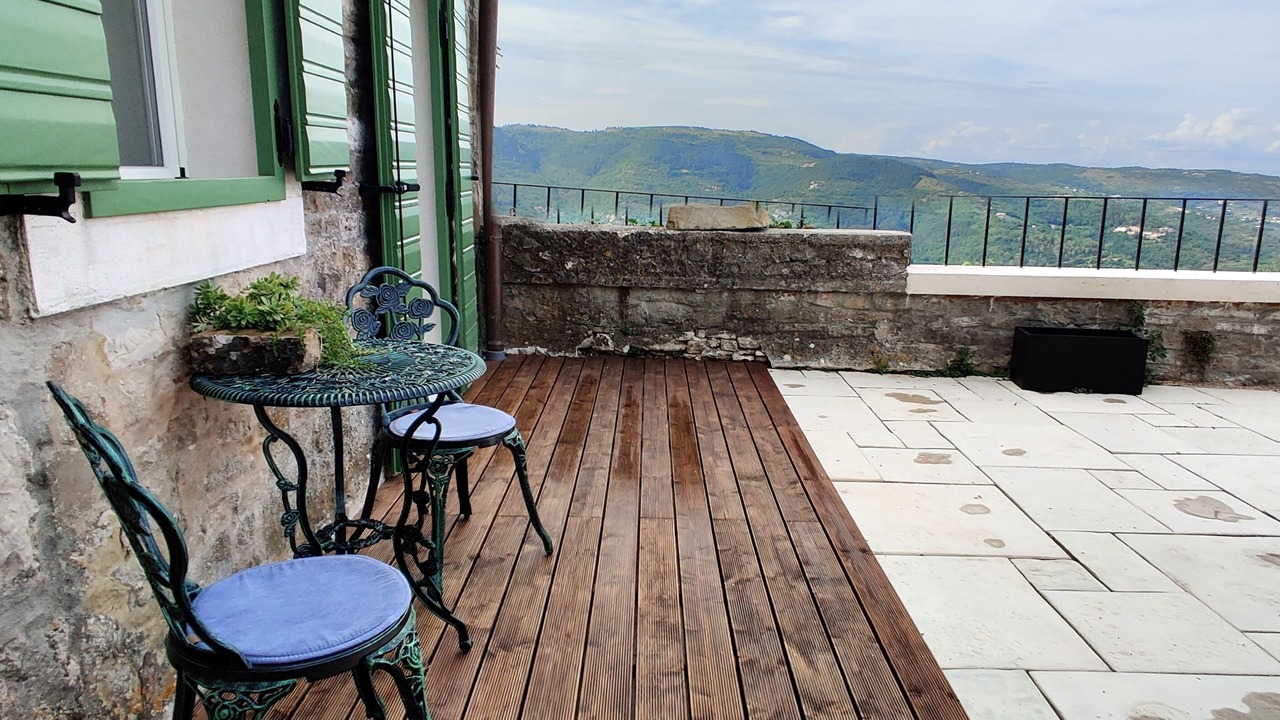Photo of Patio Balcony in Motovun