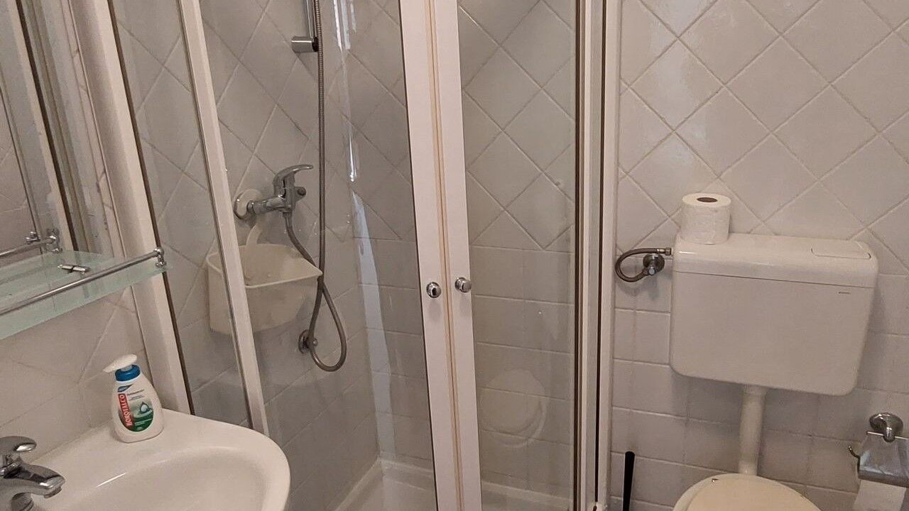 Photo of Bathroom in Cres