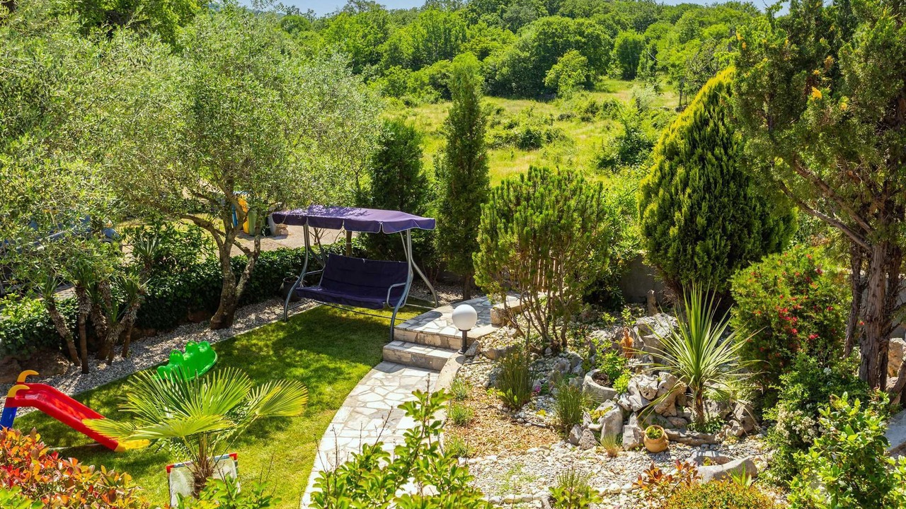 Photo of Outdoor in Risika