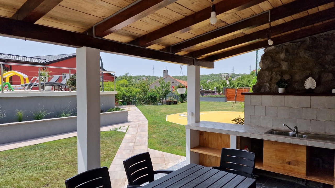 Photo of Patio Balcony in Praputnjak