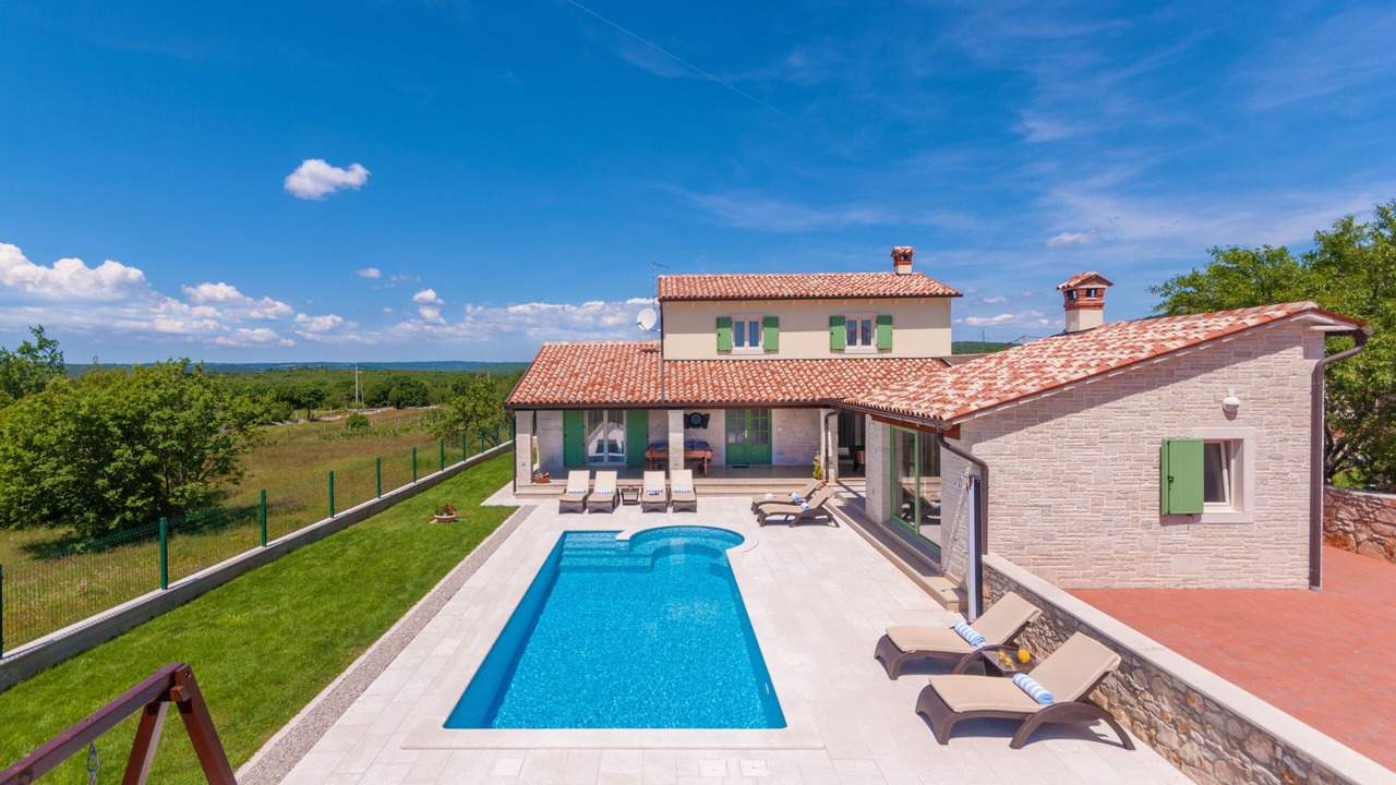 Photo of Outdoor in Brgod
