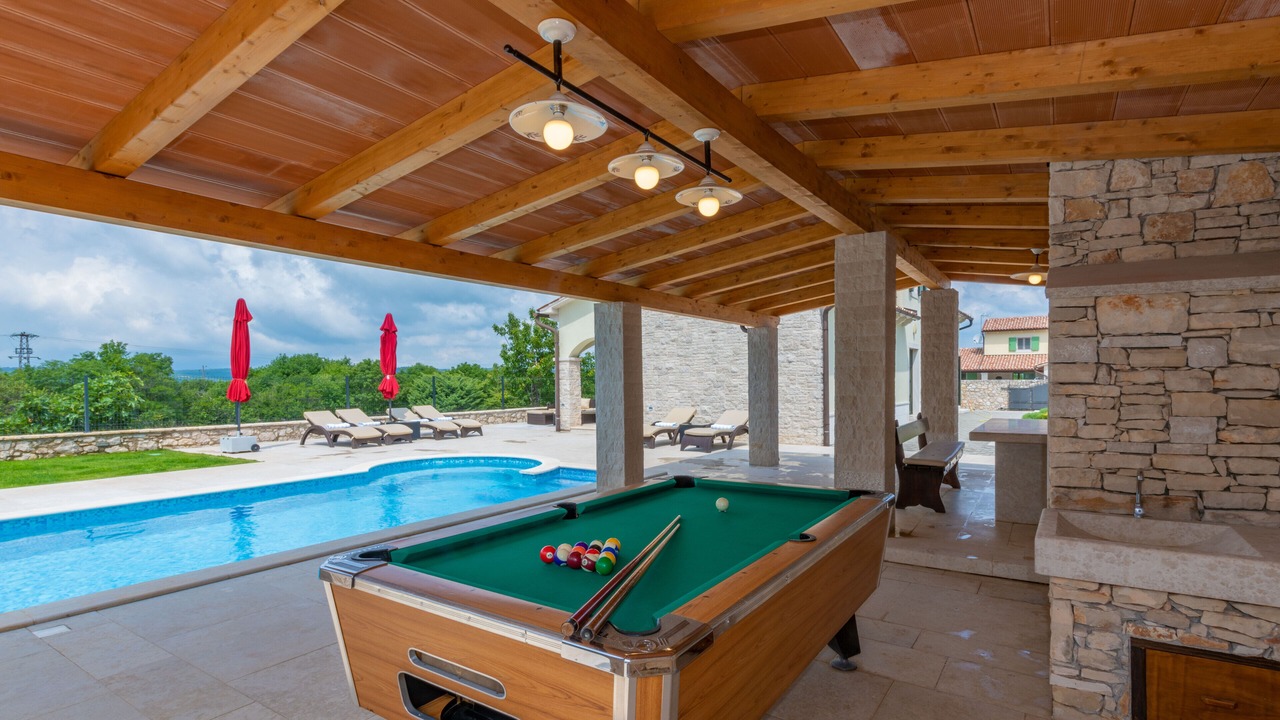 Photo of Outdoor in Brgod