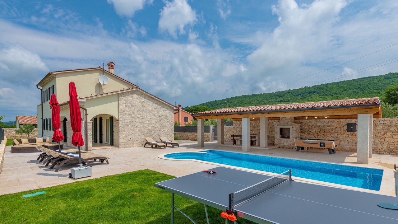 Photo of Outdoor in Brgod
