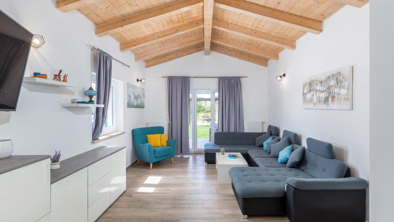 Photo of Bedroom in Gajana