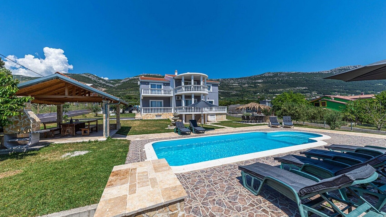 Photo of Outdoor in Rudine
