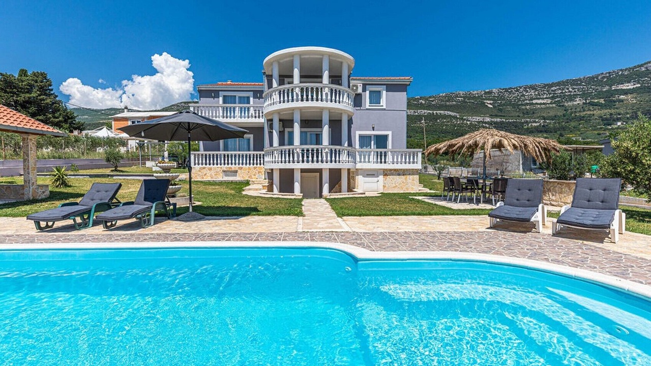 Photo of Outdoor in Rudine