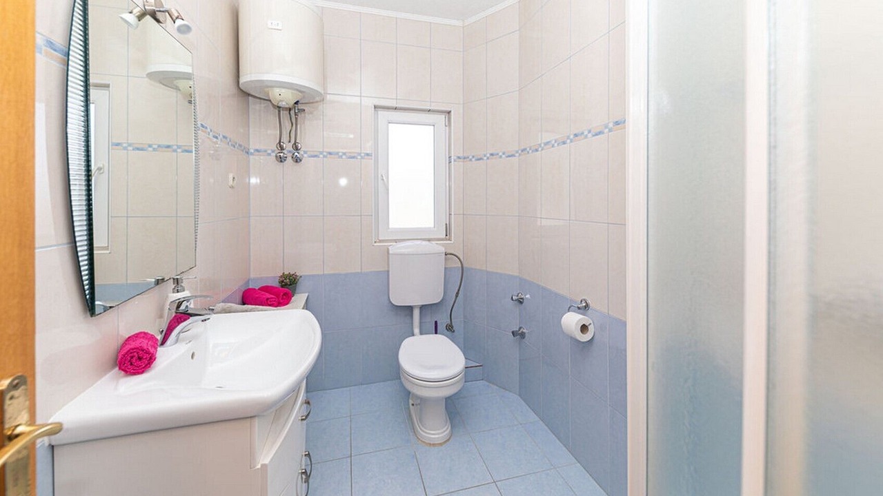 Photo of Bathroom in Rudine