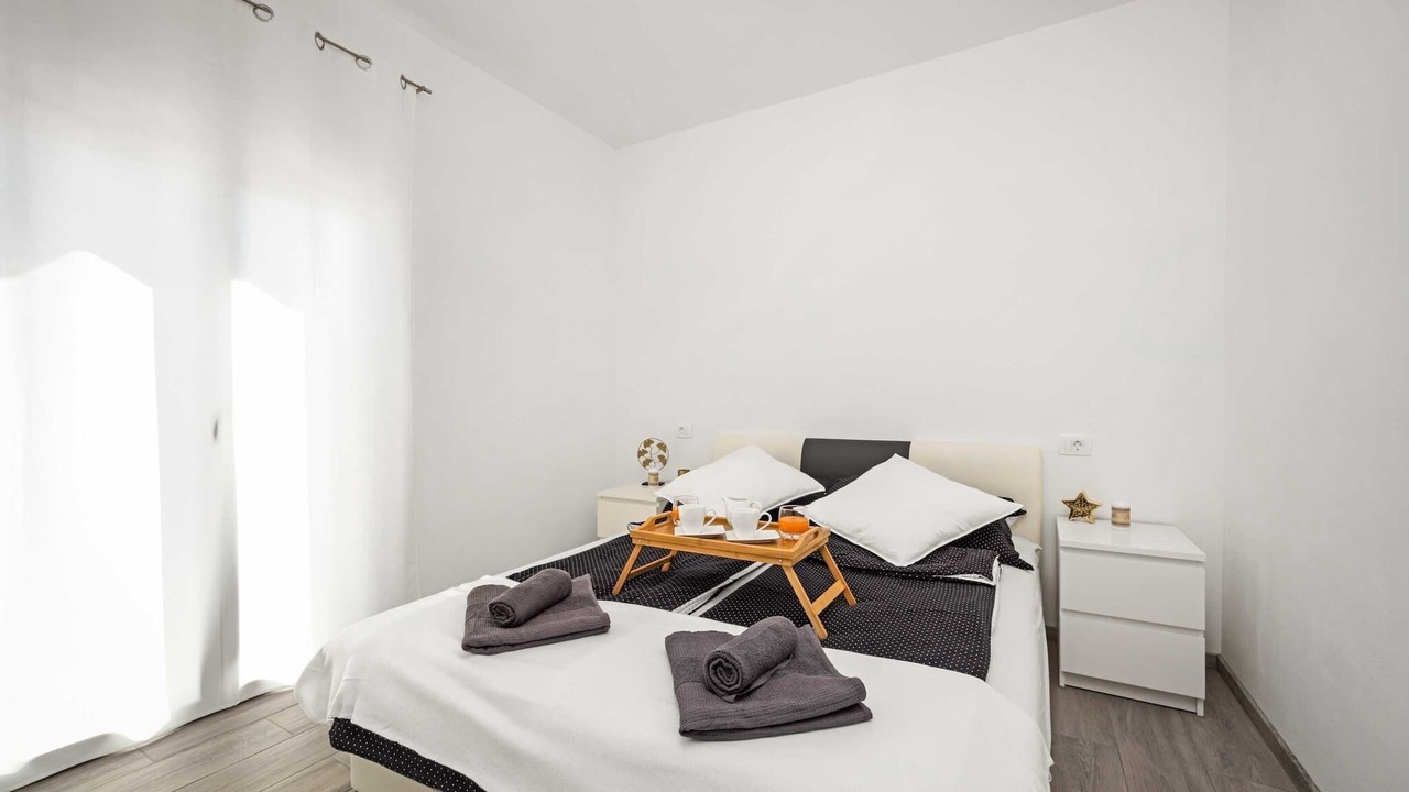 Photo of Bedroom in Gajana