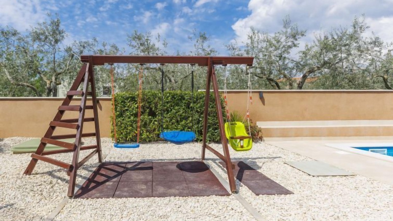 Photo of Outdoor in Loborika