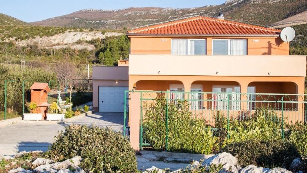 Photo of Outdoor in Rudine