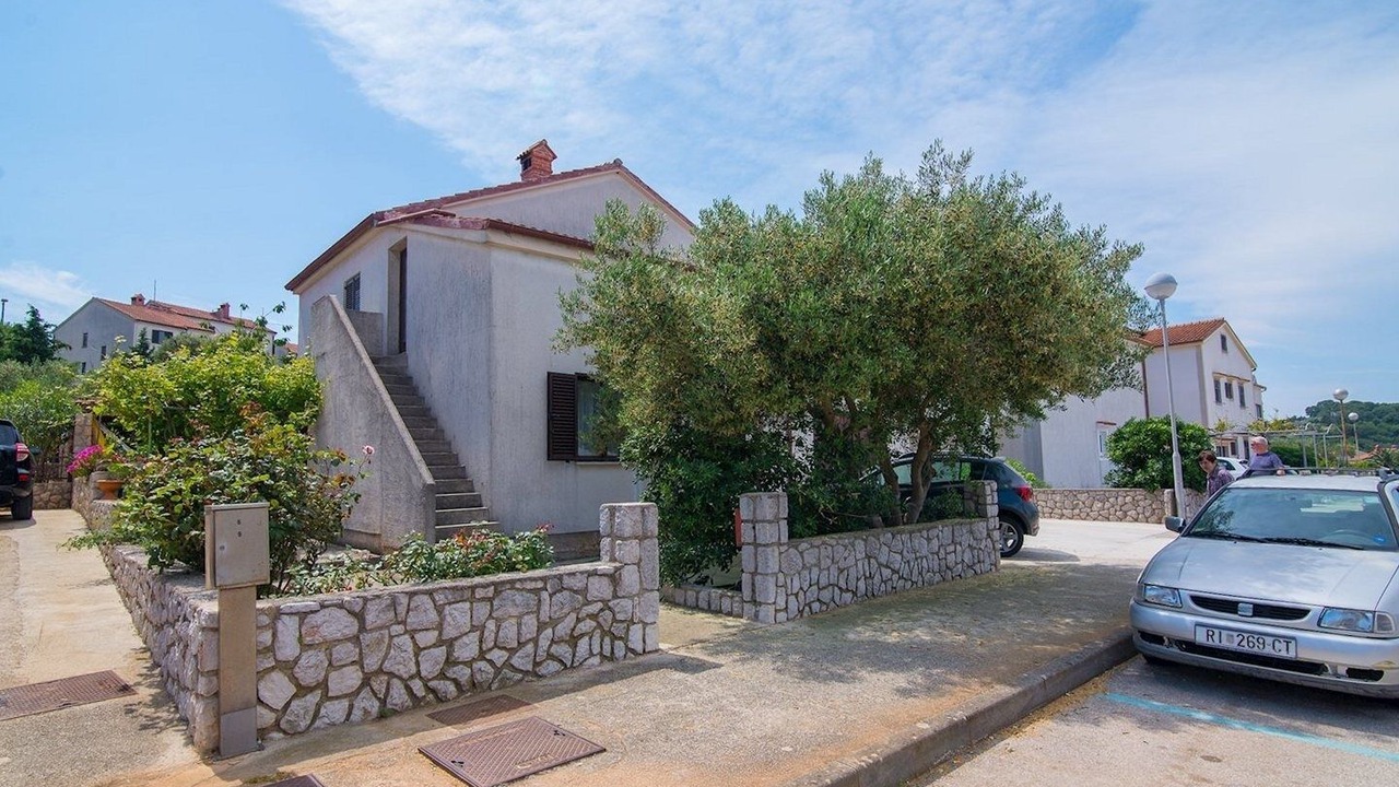 Photo of Outdoor in Cove Murtar