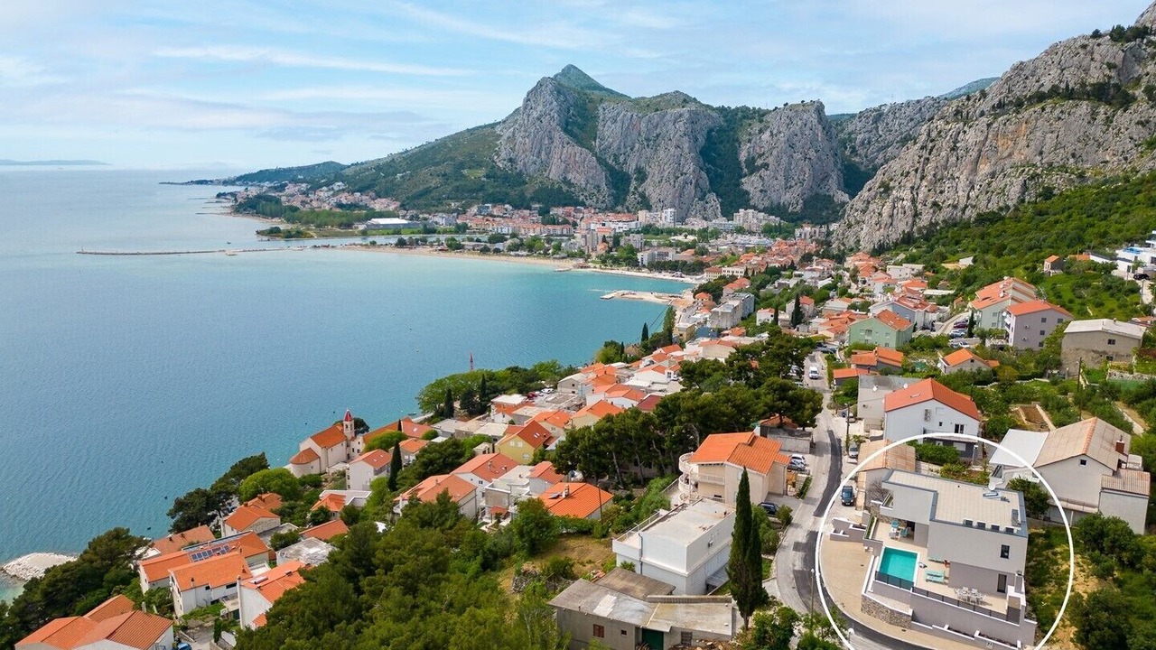 Photo of Others in Omis