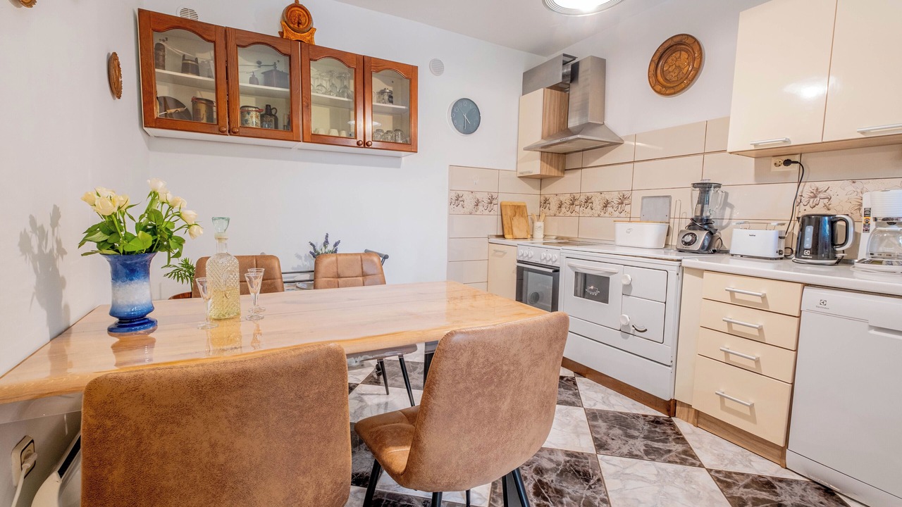 Photo of Kitchen in Grizane