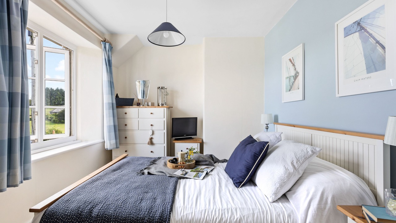 Photo of Bedroom in Dittisham