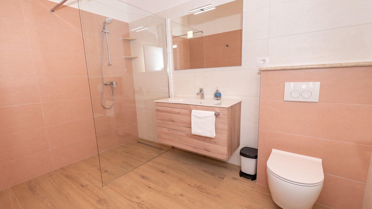 Photo of Bathroom in Vinez