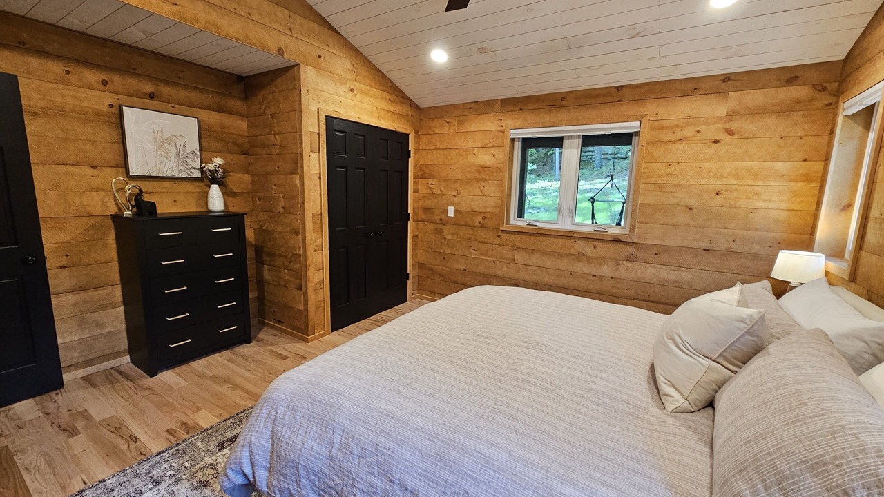 Photo of Bedroom in Adams