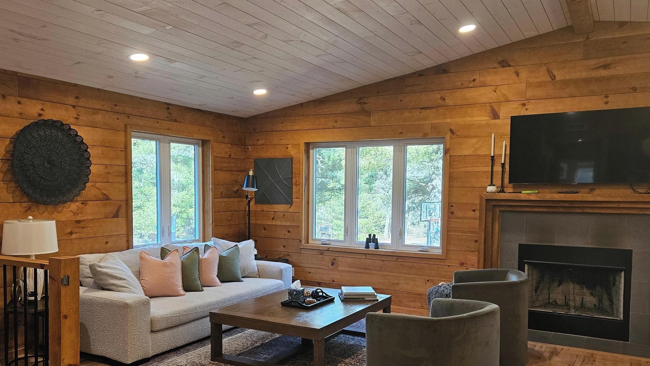 Photo of Livingroom in Adams