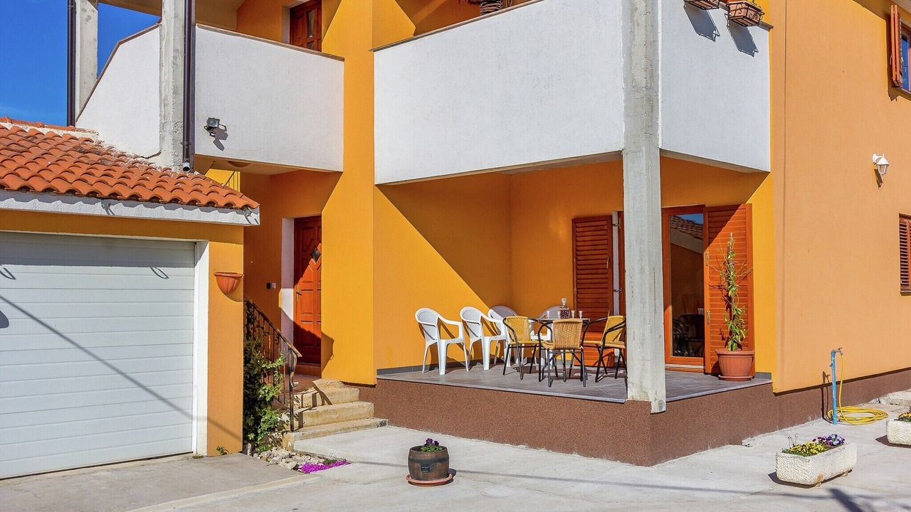 Photo of Patio Balcony in Galizana