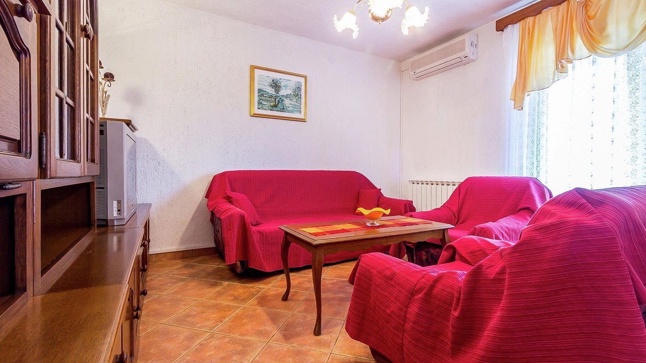 Photo of Livingroom in Gajana