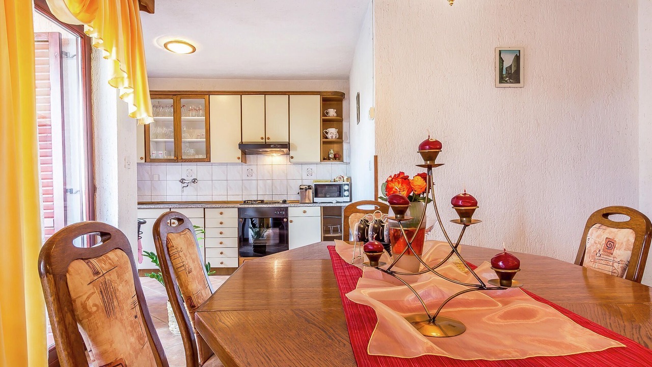 Photo of Livingroom in Gajana