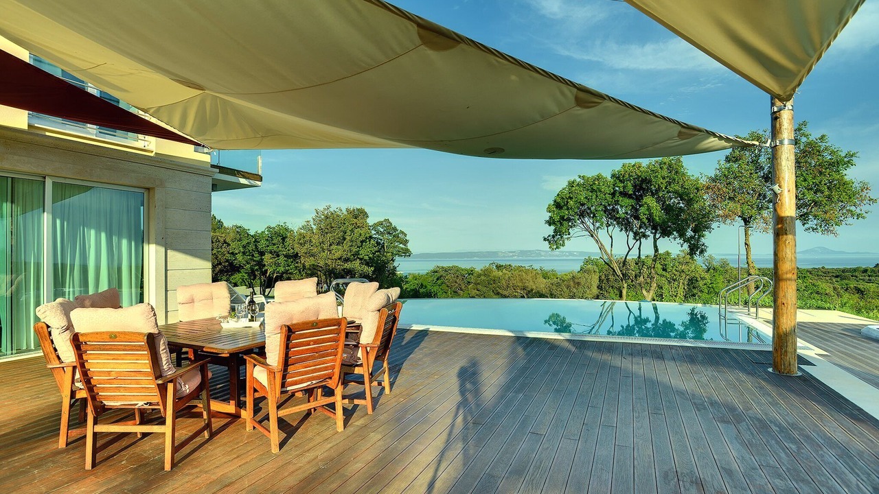 Photo of Patio Balcony in Peruski