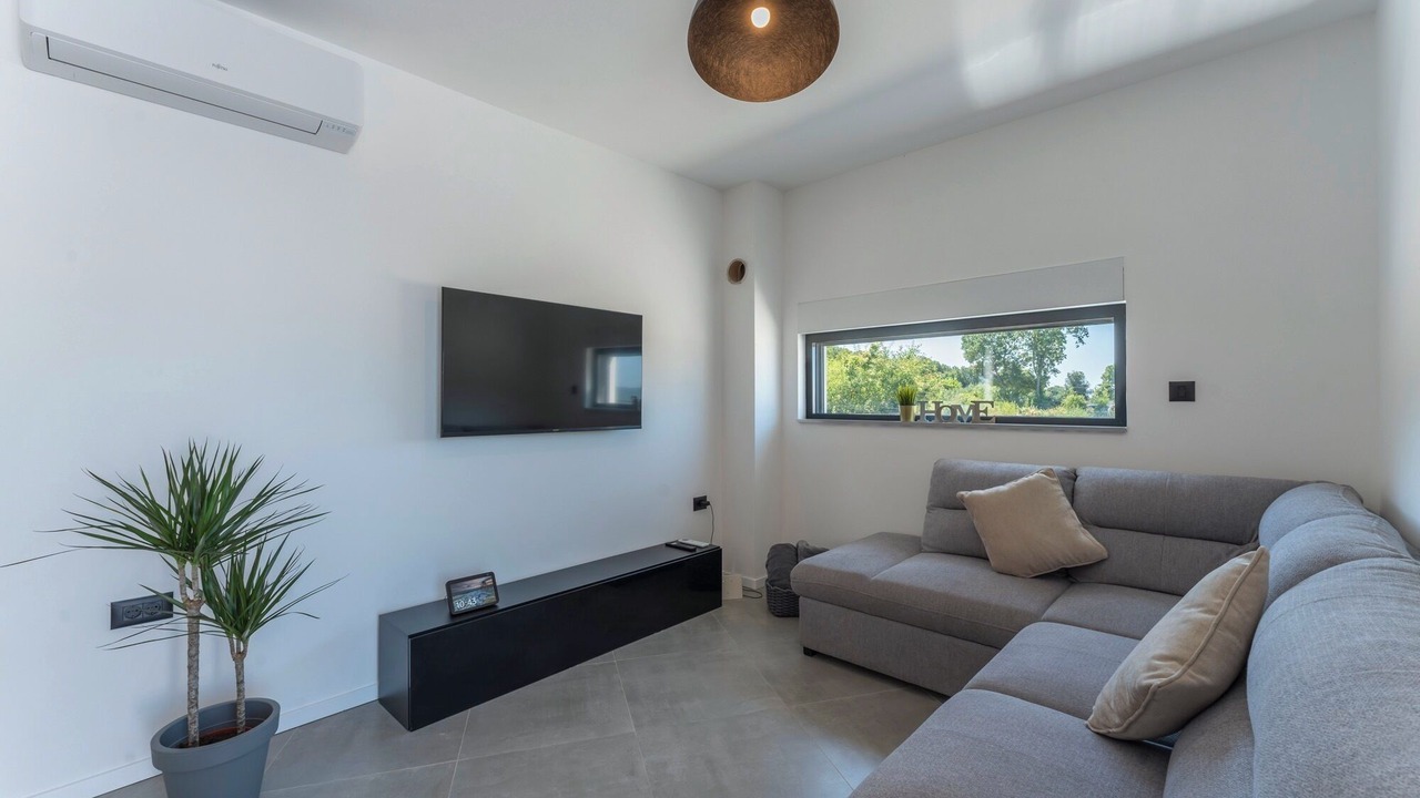 Photo of Livingroom in Brgod