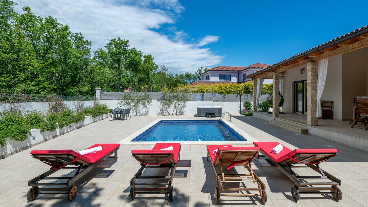 Photo of Outdoor in Belavici