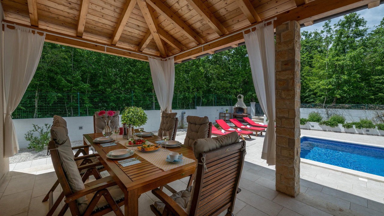Photo of Outdoor in Belavici