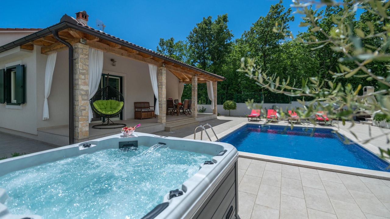 Photo of Outdoor in Belavici