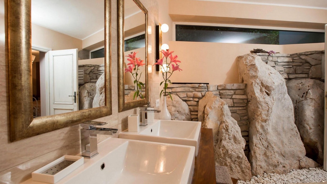 Photo of Bathroom in Pobri