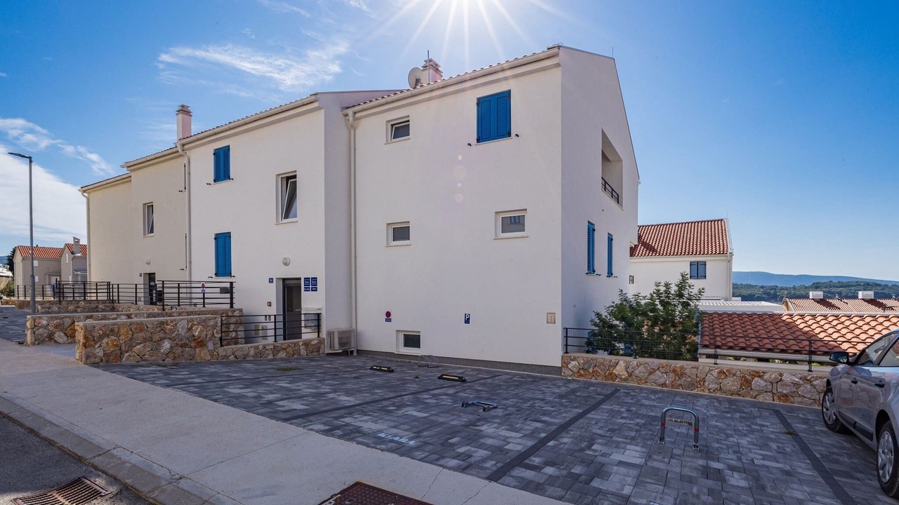 Photo of Outdoor in Cres