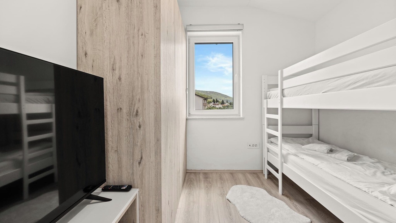Photo of Bedroom in Cres