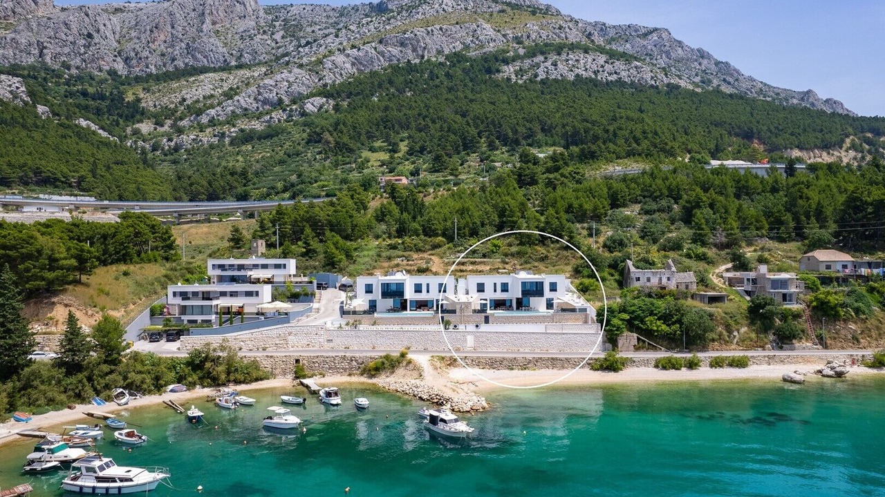 Photo of Others in Omis
