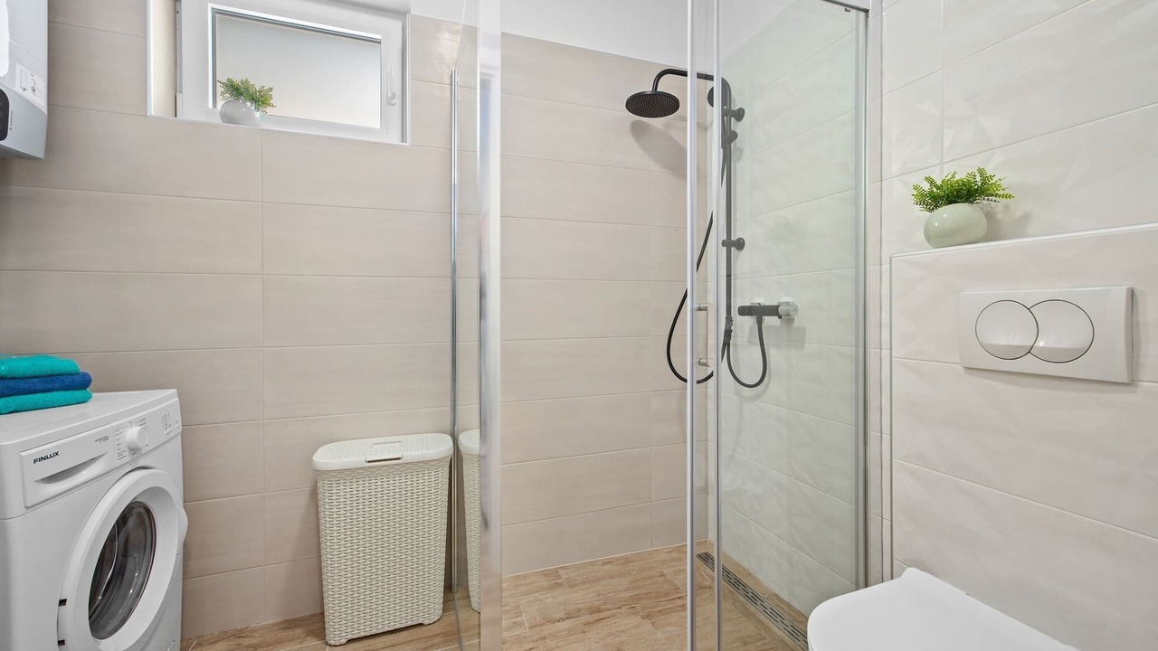 Photo of Bathroom in Cres