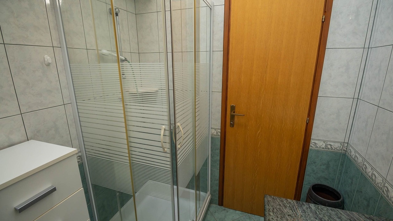 Photo of Bathroom in Cove Murtar