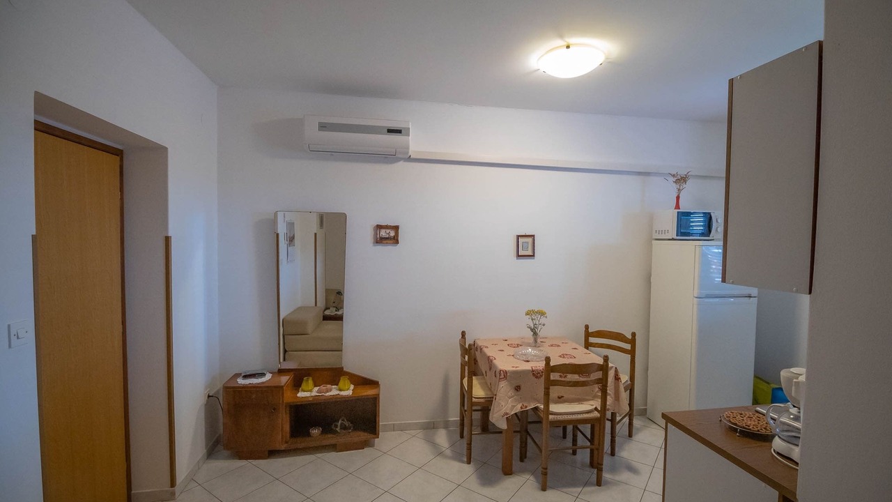 Photo of Livingroom in Cove Murtar