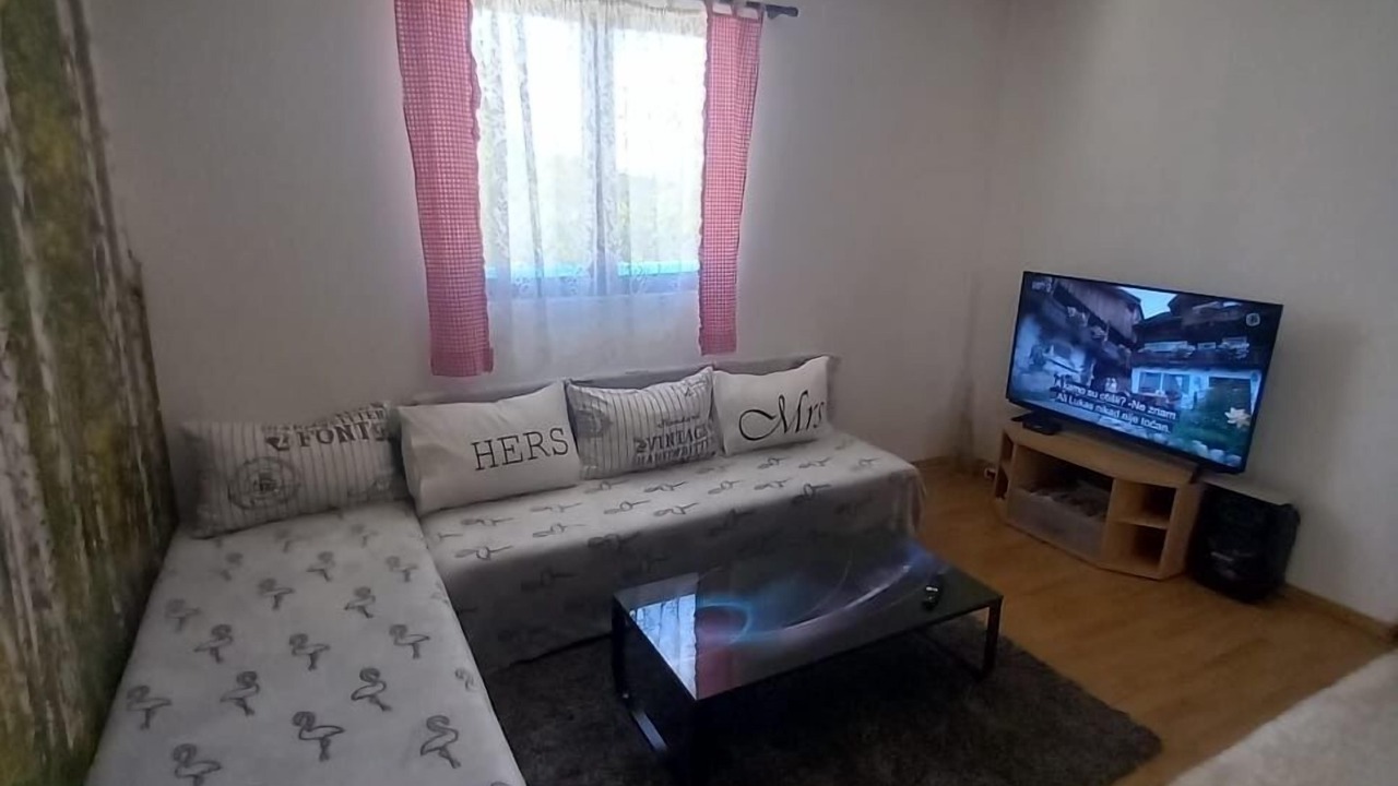 Photo of Livingroom in Srijane