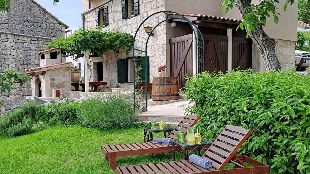 Photo of Outdoor in Sestanovac