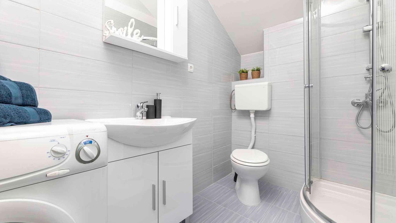 Photo of Bathroom in Silo