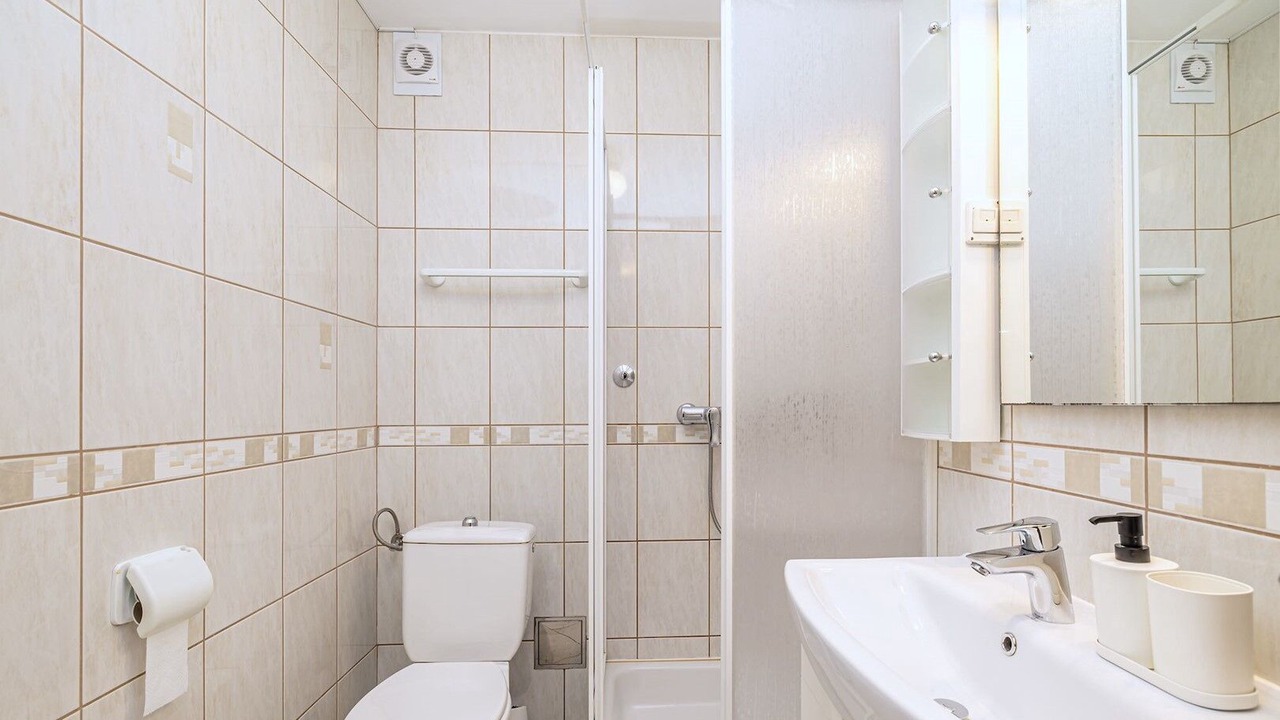 Photo of Bathroom in Vinkuran