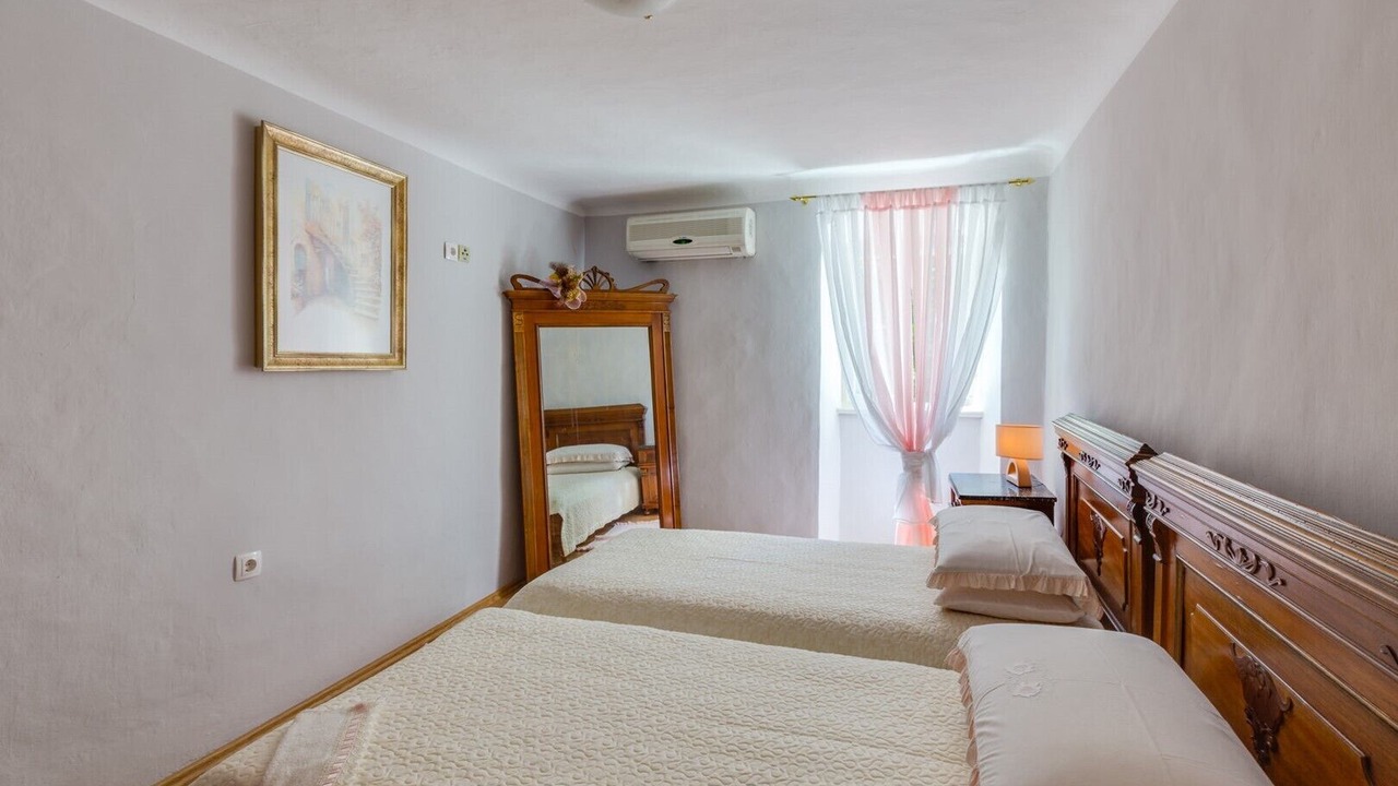 Photo of Bedroom in Nerezine