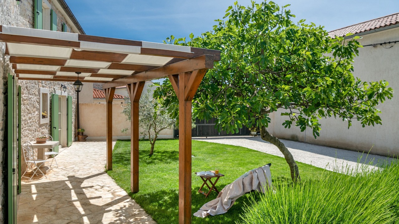 Photo of Outdoor in Mali Vareski