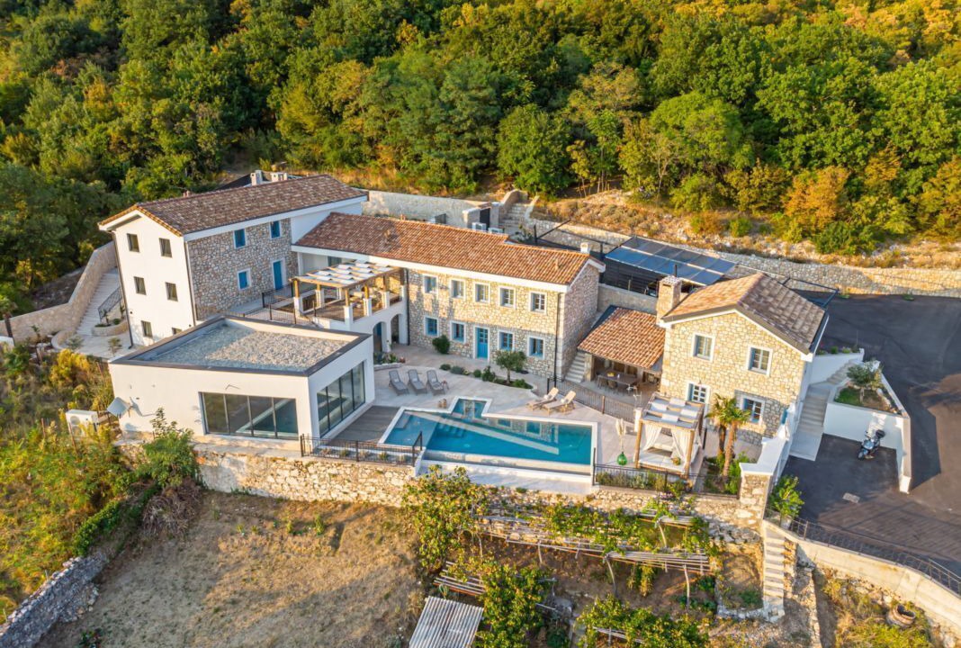 Photo of Outdoor in Bribir