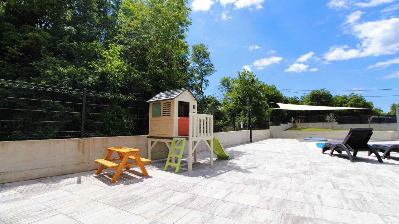 Photo of Outdoor in Marceljani