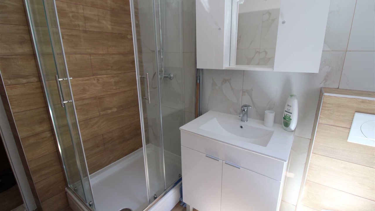 Photo of Bathroom in Vinkuran