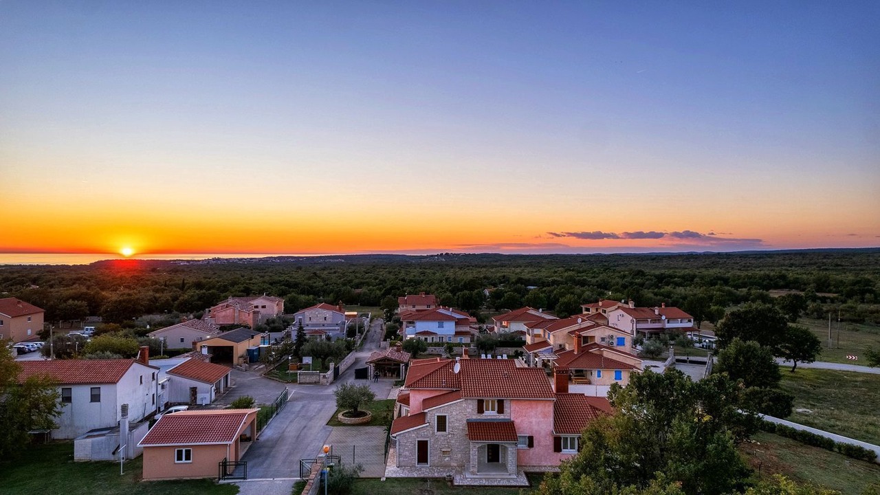 Photo of Outdoor in Gajana